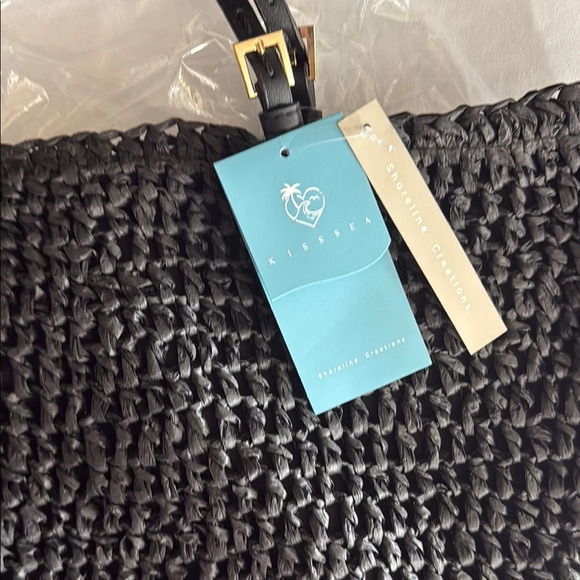 Black Woven Tote with Spacious Design - Picture 4 of 6